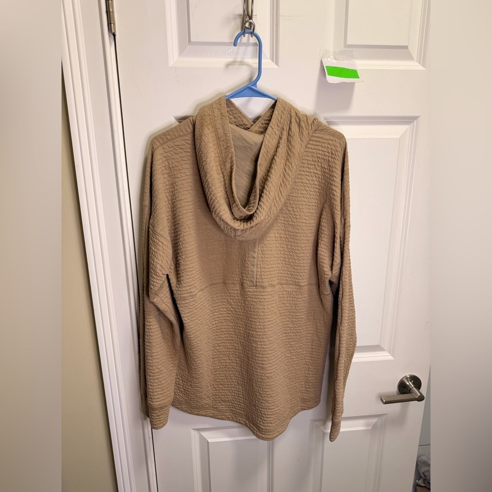 Mens Nike Tan Dri-FIT Yoga Top - Picture 2 of 3